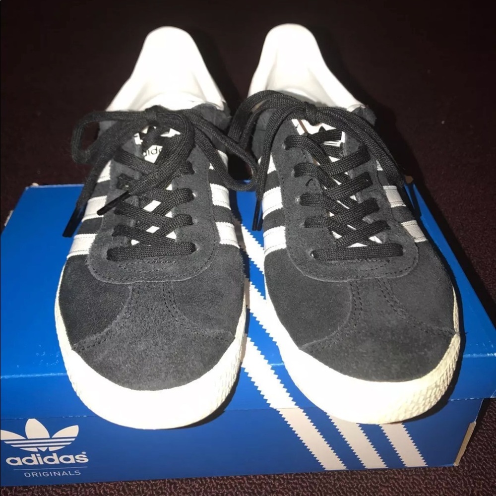 Adidas Gazelle black suede white leather